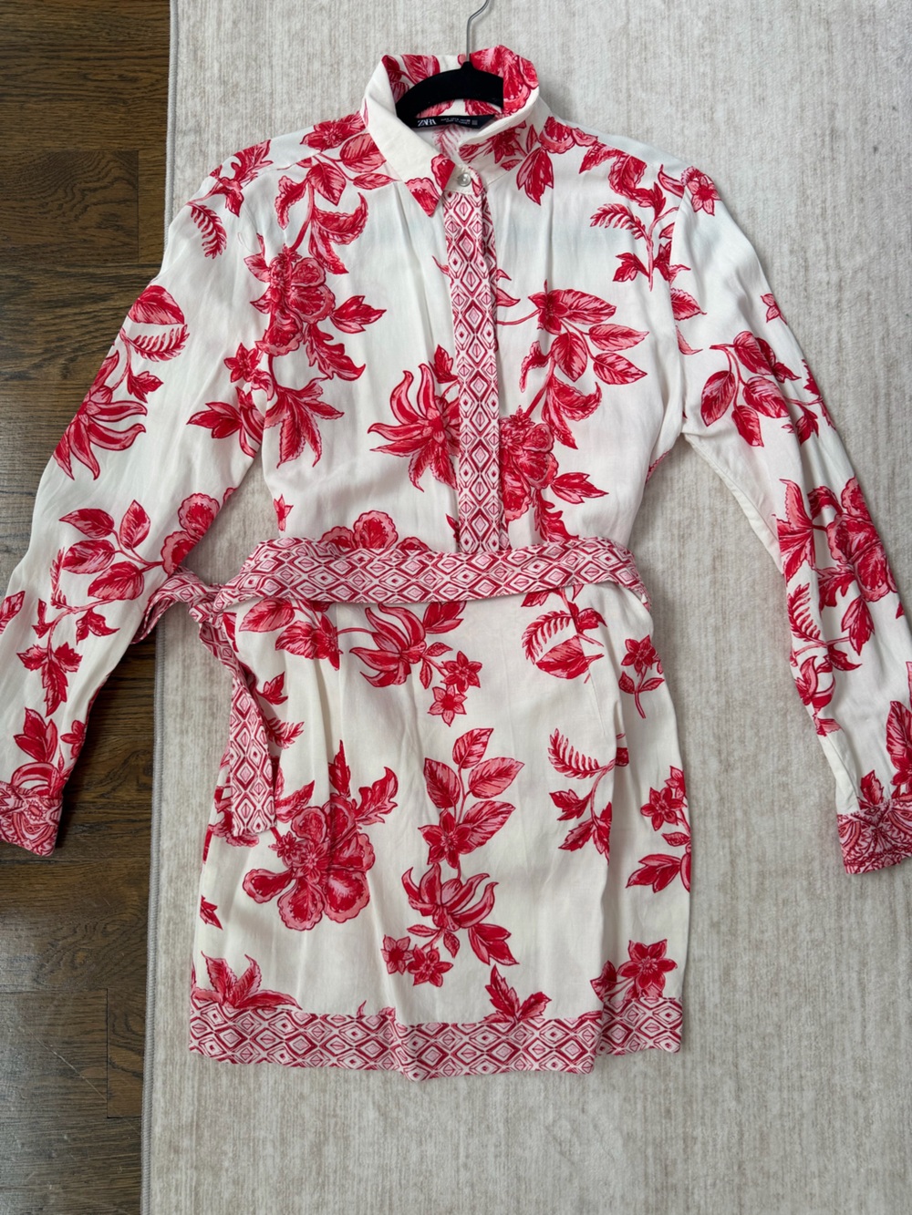Zara White and Red Floral Two-Piece Skirt Set